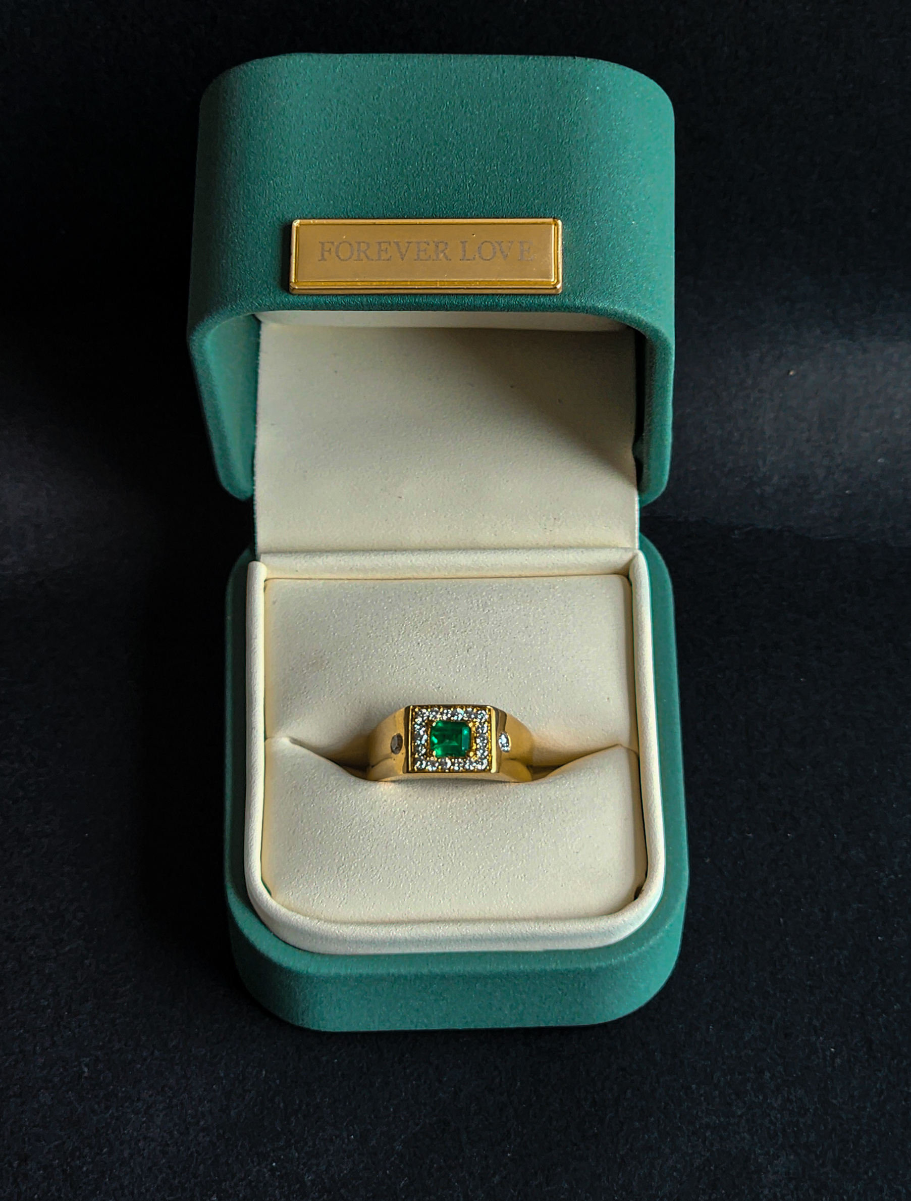Anillo oro 18kt con esmeralda colombiana y diamantes 